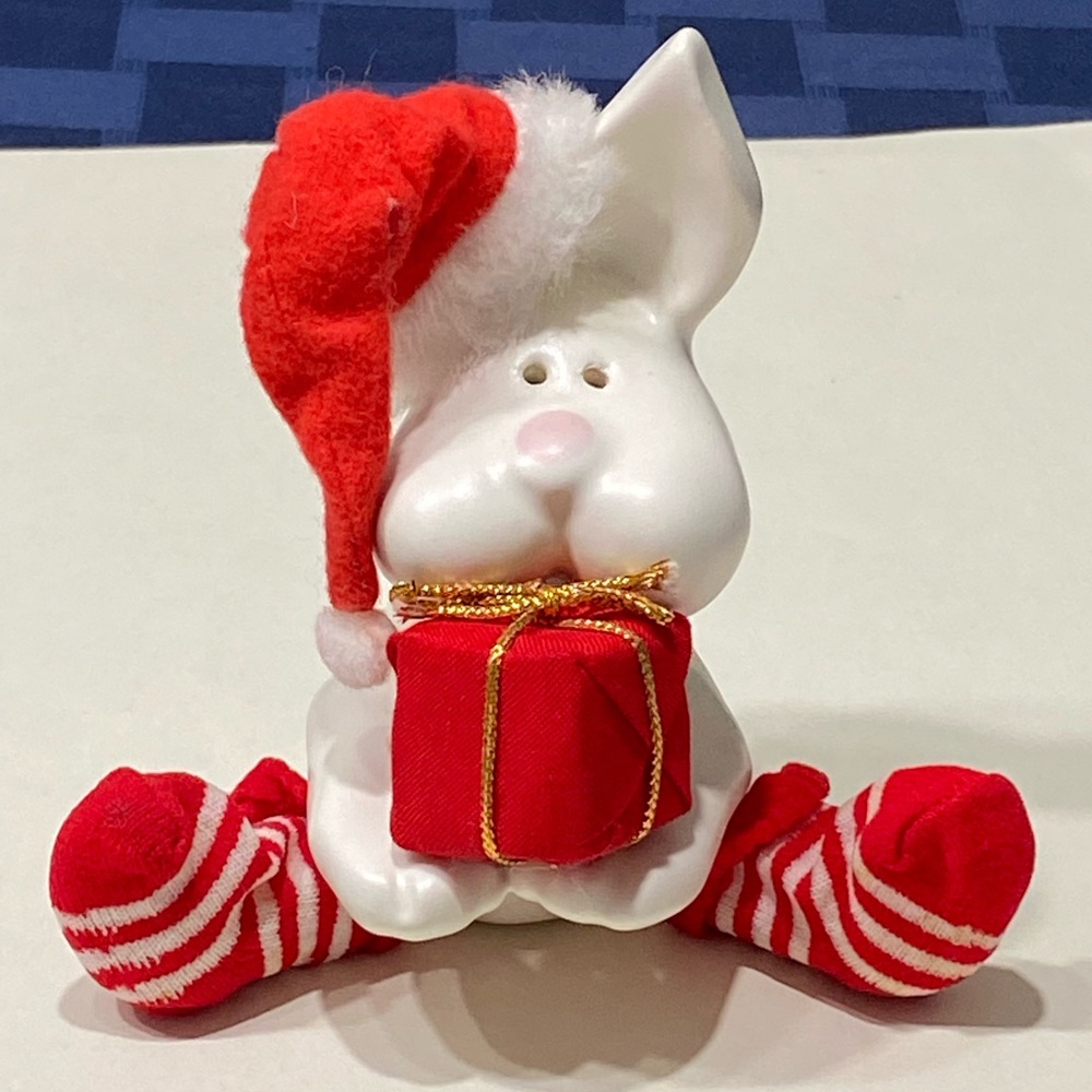 Vintage Anthropomorphic‎ Christmas Rabbit Bunny Wearing Santa Hat 1996